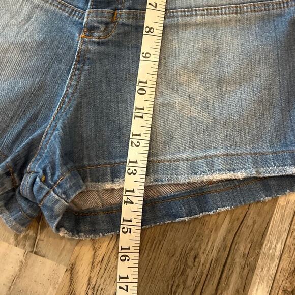 Y2K High Rise Denim Shorts Size 40 (US 8 -10) Distressed Peek A Boo Pockets 90s - Picture 8 of 11